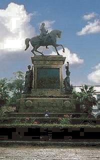  Morelos equestrian Statue: 