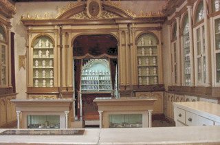 Museo del Estado: Ant&iacute;gua farmacia que data de 1868
