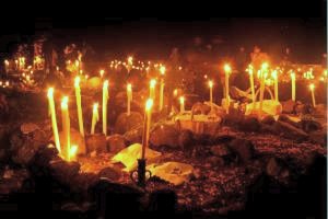 Tzintzuntzan: Night of the dead at Tzintzuntzan